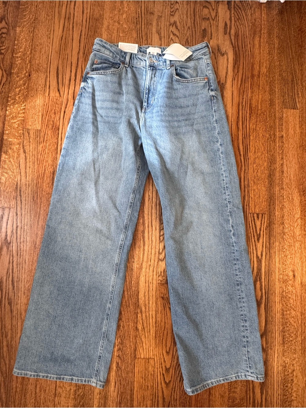 Relaxed Wide-Leg Women’s Jeans in Light Blue Denim